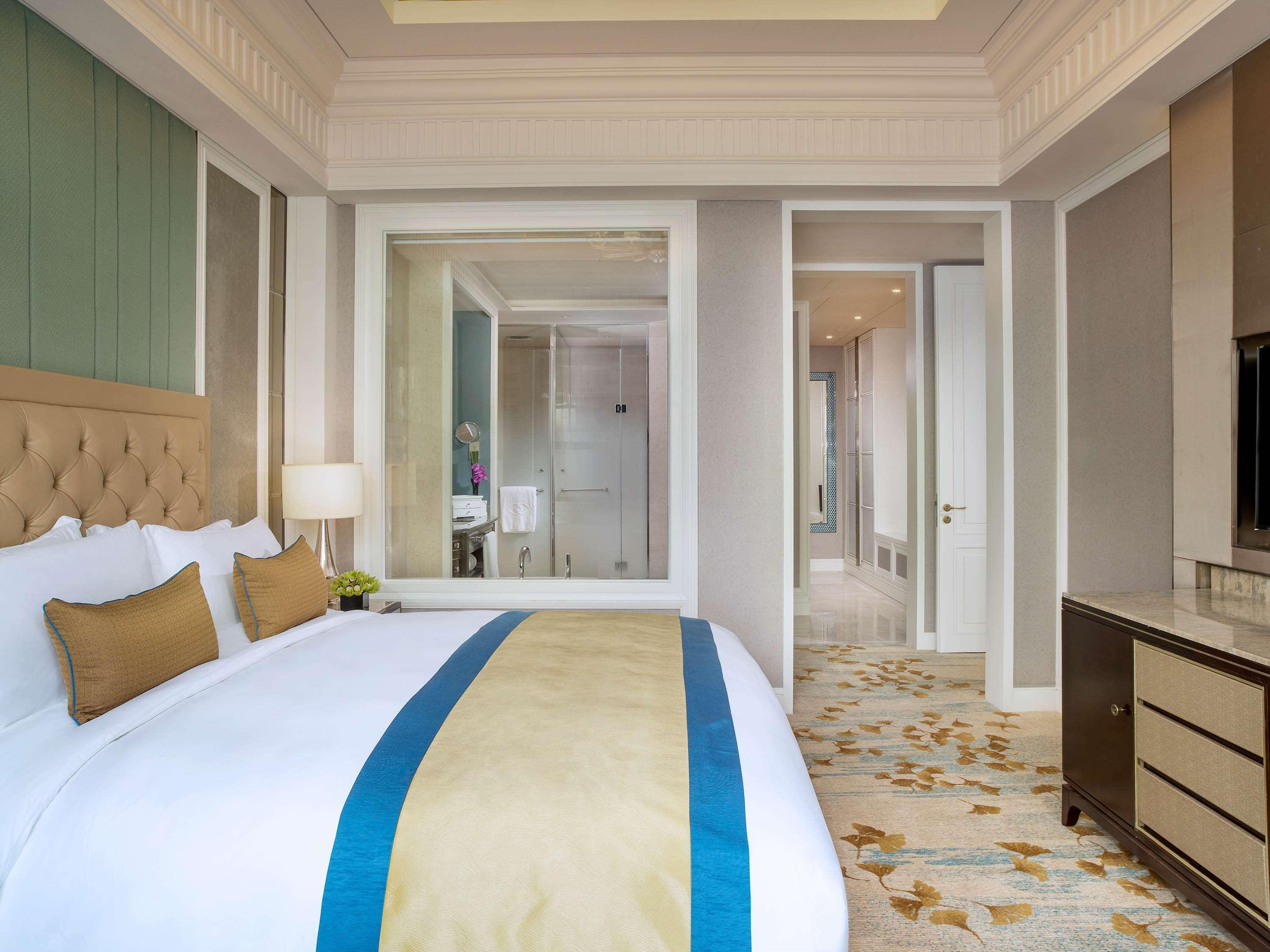 Sofitel Hongqiao 5*